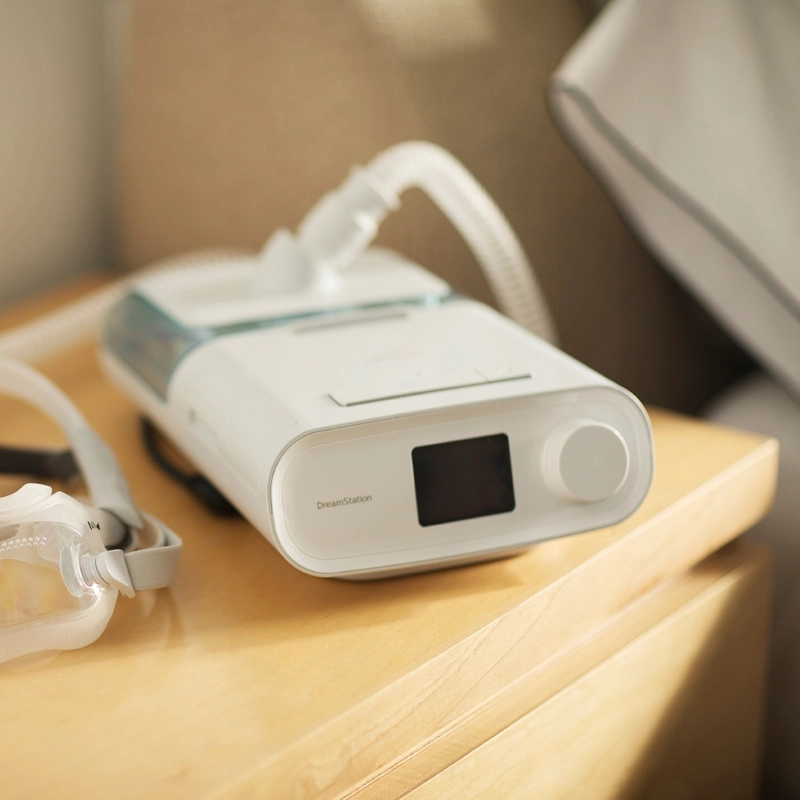 Aparat na bezdech senny Dreamstation CPAP Pro z podgrzewanym nawilżaczem