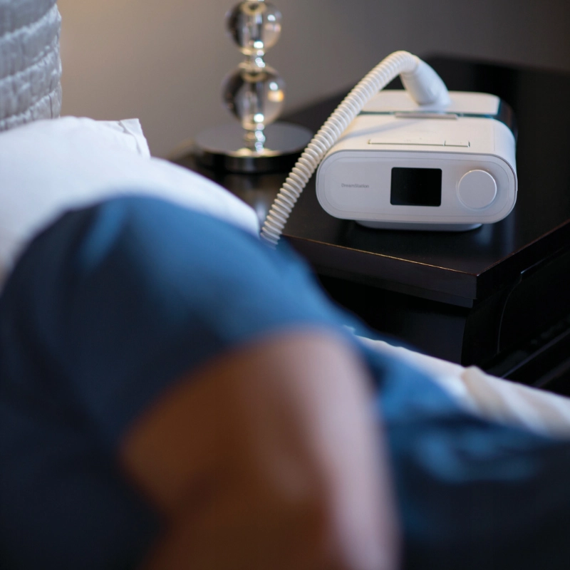 Aparat na bezdech senny Auto CPAP Philips DreamStation z nawilżaczem