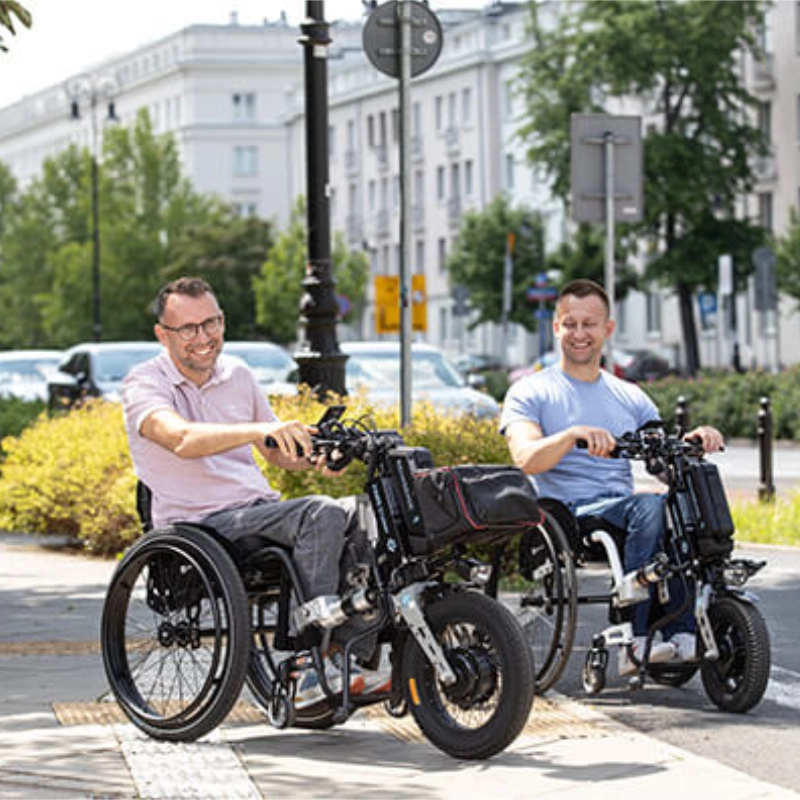 Przystawka elektryczna do wózka Rehasense PAWS Cruiser 16″ – podłączanie ręczne, kierownica standardowa, rama 295–540 mm