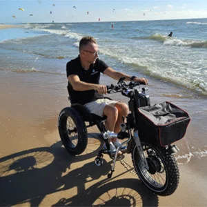 Przystawka elektryczna do wózka Rehasense PAWS Tourer 20″ × 4″ FAT – podłączanie ręczne, kierownica standardowa, rama 295–540 mm